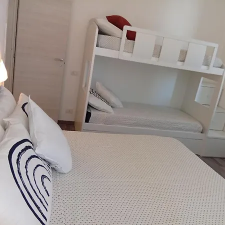 Covenate House * Como