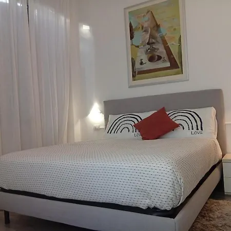 Covenate House Como