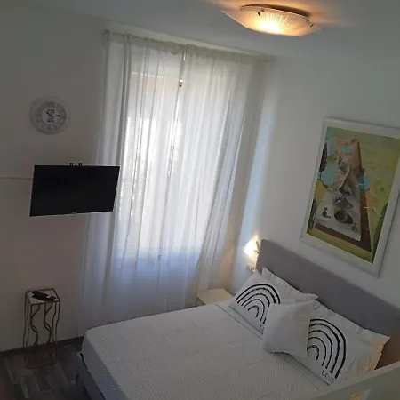 Covenate House كومو