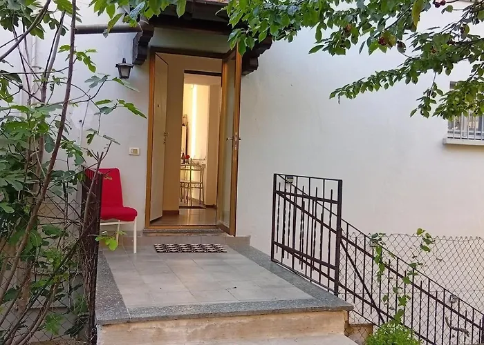 Covenate House Como